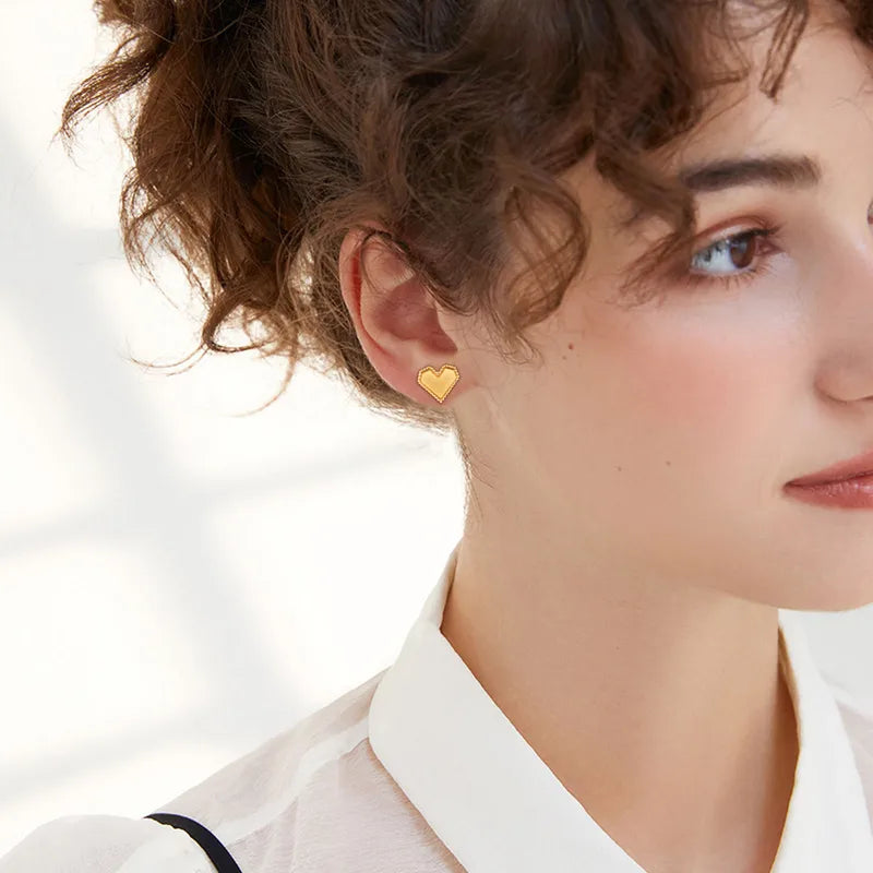 1 Pair Casual Elegant Lady Heart Shape Plating 304 Stainless Steel 18K Gold Plated Ear Studs