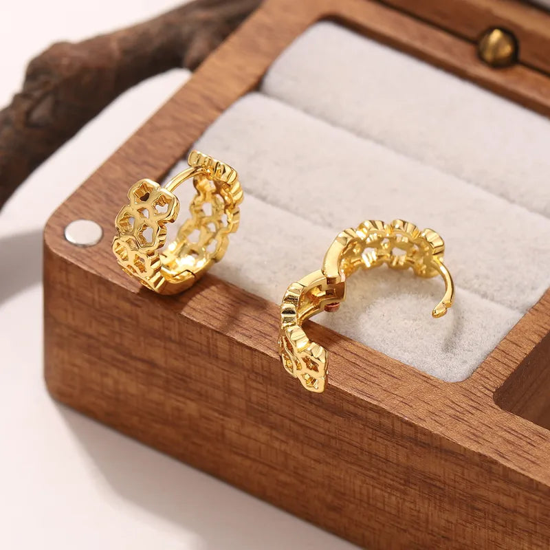 18K Gold-Plated Copper Hollow Out Earrings Geometric Pattern Casual Holiday Everyday Shopping Versatile Light Luxury Commute