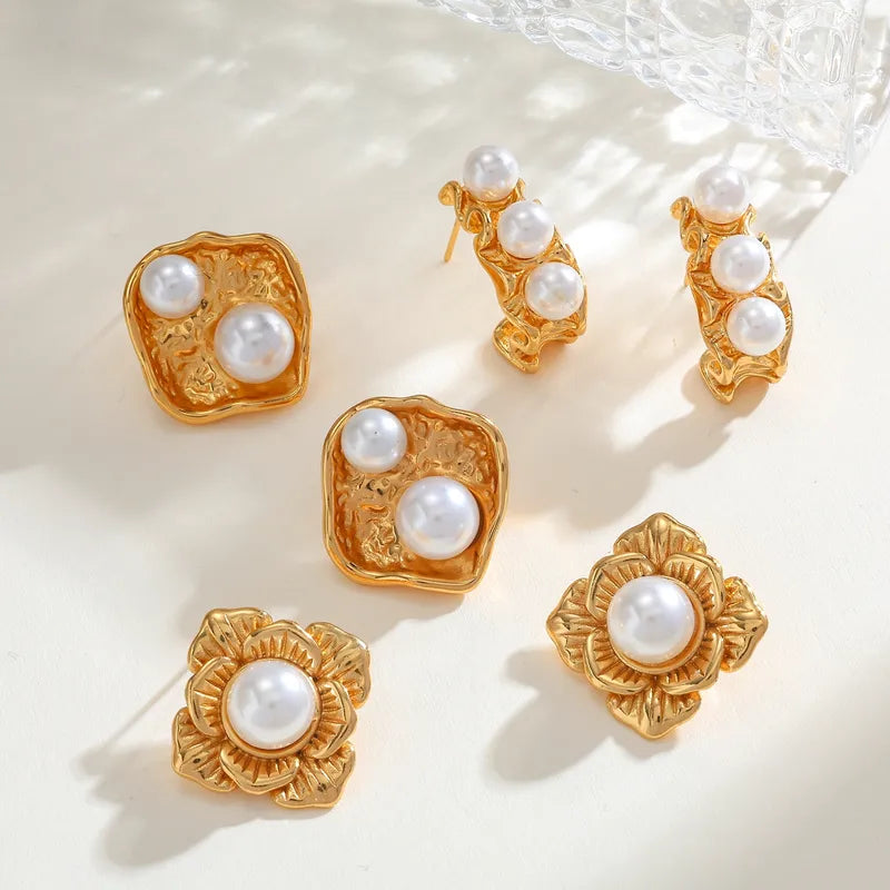 304 Stainless Steel Water Plated 18K Real Gold Geometric Inlaid Pearl Stud Earrings Casual Cute Basic Sweet Female Style