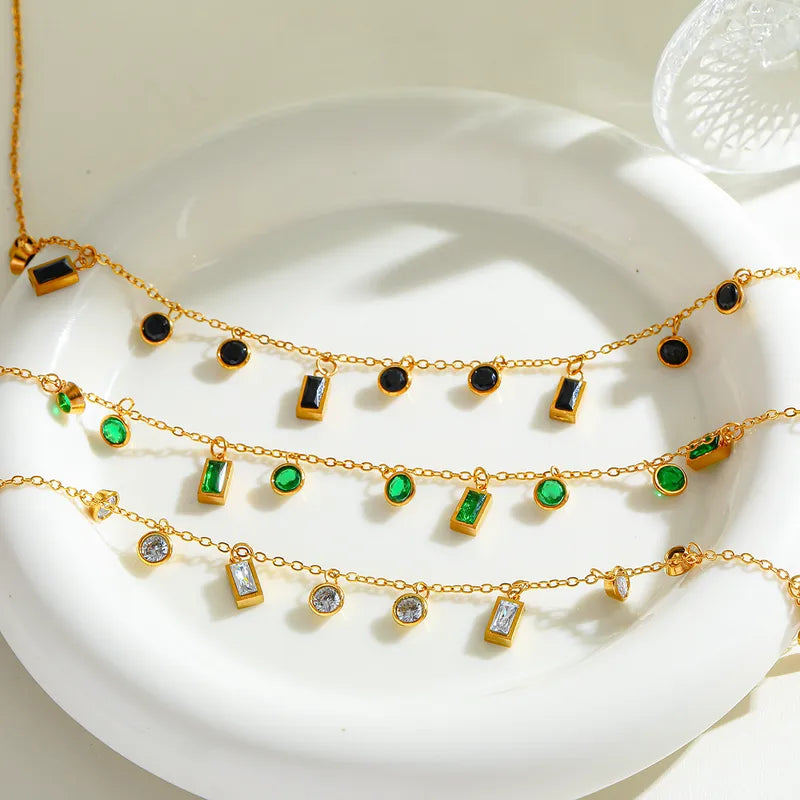 Elegant Small Stainless Steel 18K Gold Plated Zirconia Pendant Necklace Round Shape Geometric Pattern Casual Weekend Street Style