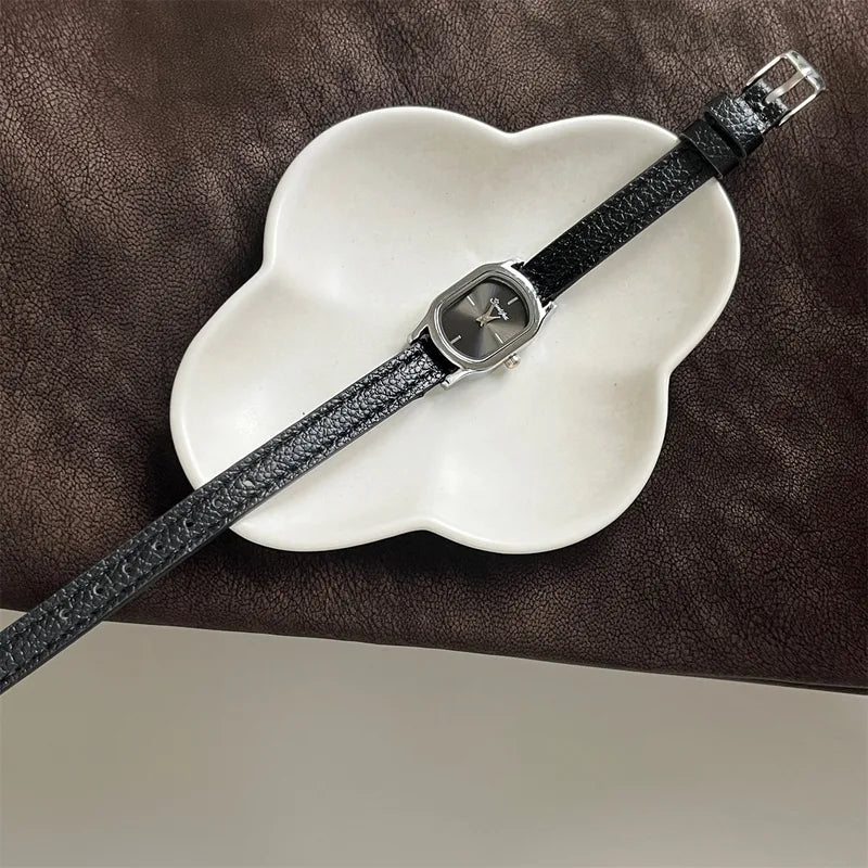 Fashionable Round Corner Rectangle Small Dial Quartz Wristwatch For Women Student Watch Trendy Hot Selling New Model Leather Band