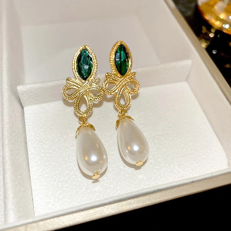 Green Zircon Flower Geometric Earrings Versatile Luxury Sensation French Vintage Style Four-sided Oval Shaped Women's Jewelry