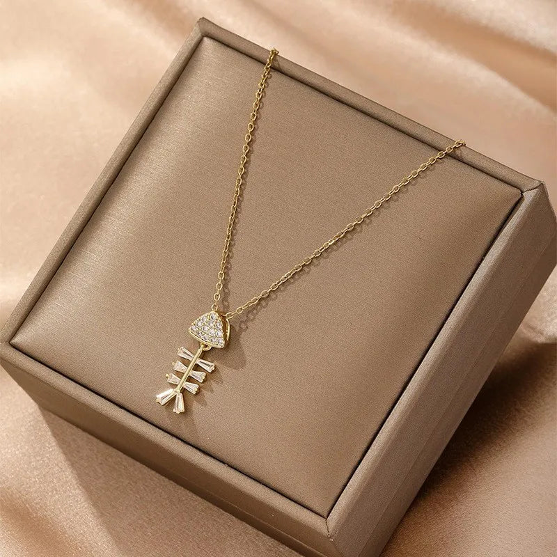 New Version Fashion Simple Copper 316 Stainless Steel Necklace For Women Light Luxury Trendy Niche Collarbone Chain Internet Celebrity Temperament Zircon Fishbone Pendant