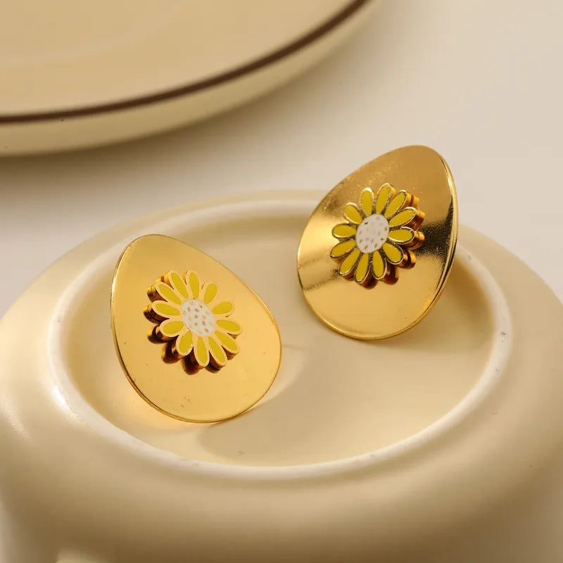 Vacuum Electroplating (In Furnace) Plated 18K Real Gold 304 Stainless Steel Oval Chrysanthemum Women's Suitable Gold Earrings