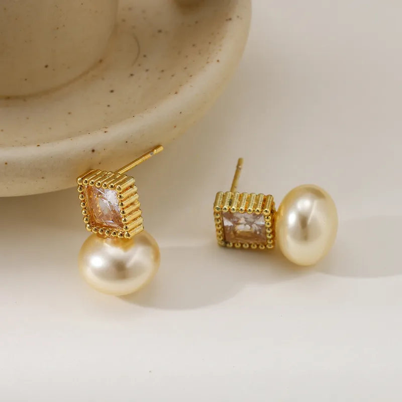 Vacuum Electroplating (In Furnace) Plated 18K Real Gold 304316 Stainless Steel Imitation Pearl Zircon Female Style Minimalist Style Stud Earrings