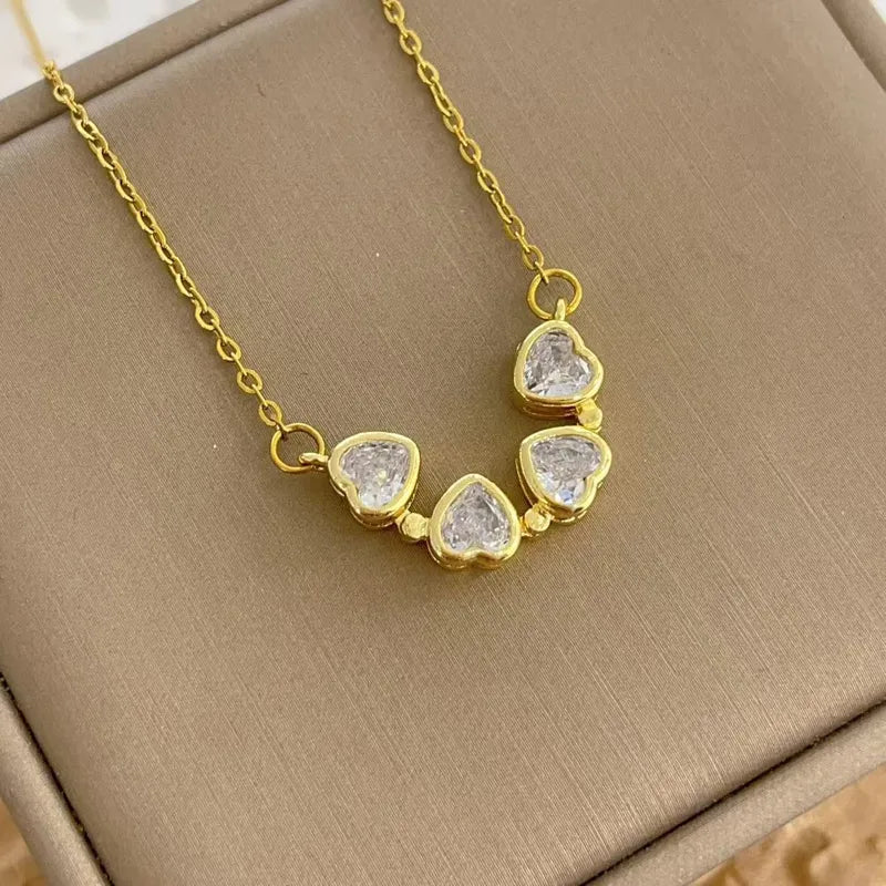 Women's Zircon Four Leaf Flower Magnetic Attraction Double Wear INS Love Heart Pendant Clavicle Chain Fashion Jewelry Necklaces