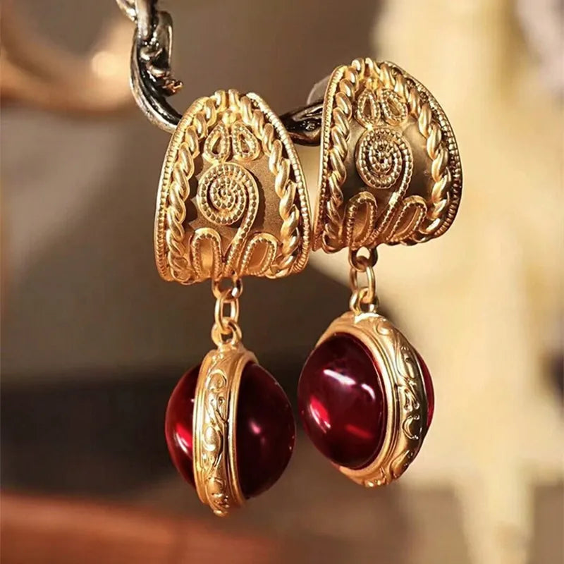 1 Pair Casual Elegant Artistic Round Inlay Copper Rhinestones Drop Earrings
