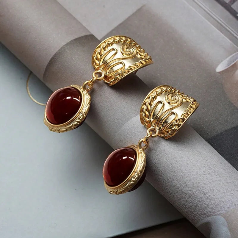 1 Pair Casual Elegant Artistic Round Inlay Copper Rhinestones Drop Earrings