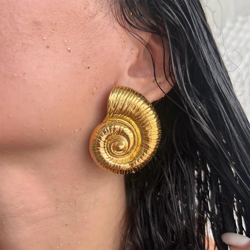 1 Pair Casual Simple Style Commute Conch Plating 304 Stainless Steel 18K Gold Plated Ear Studs