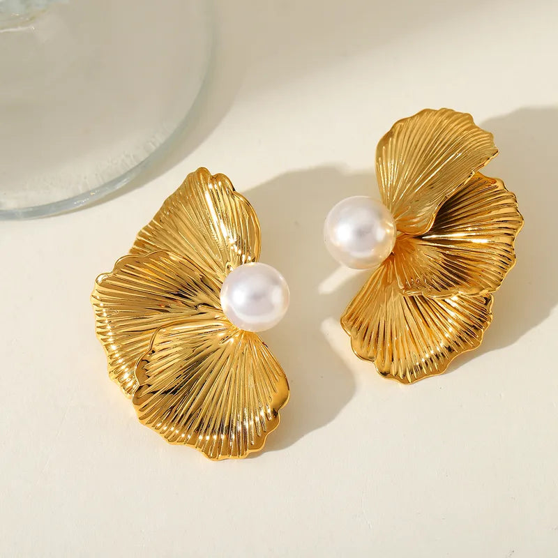 1 Pair Elegant Cute Romantic Petal Plating Inlay 304 Stainless Steel Imitation Pearl 18K Gold Plated Ear Studs