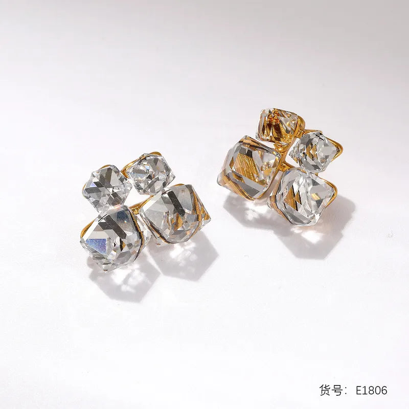 1 Pair Stainless Steel Earrings With Inlaid Diamonds, Light Luxury High-End Niche Style Earrings, Gold-Plated Earrings For Women, Titanium Steel