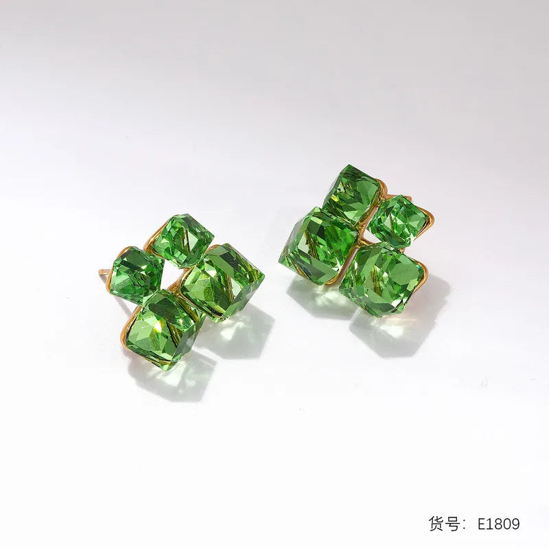 1 Pair Stainless Steel Earrings With Inlaid Diamonds, Light Luxury High-End Niche Style Earrings, Gold-Plated Earrings For Women, Titanium Steel