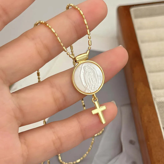 1 Piece Oval Copper Plated 18K Gold Inlaid White Shell Cross/Heart Pendant Tassel Shape Carved Virgin Mary/Heart/Saint Jude Religious Portrait Adjustable Gold Necklace Suitable For Men And Women