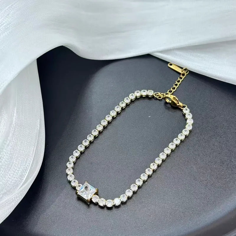 304 Stainless Steel 18K Gold Plated Light Luxury High-Grade Zircon Heart Square Pendant Full Diamond Bracelet Vacuum Electroplated Lobster Clasp For Women