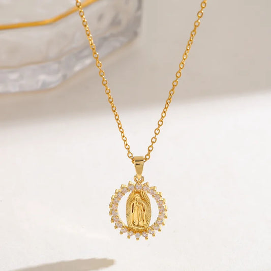 304 Stainless Steel 18K Gold Plated Zircon Vacuum Electroplating (Furnace) Water Plating Virgin Mary Oval Religious Copper Pendant Elegant Retro Simple Style Necklace