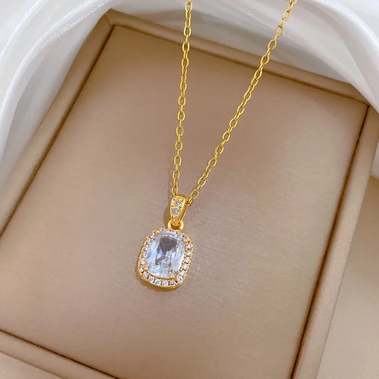 304 Stainless Steel Copper Zircon Square Fashion Light Luxury Style Elegant Full Diamond Necklace For Women Versatile Collarbone Chain Gold-Plated Elegant Female Style