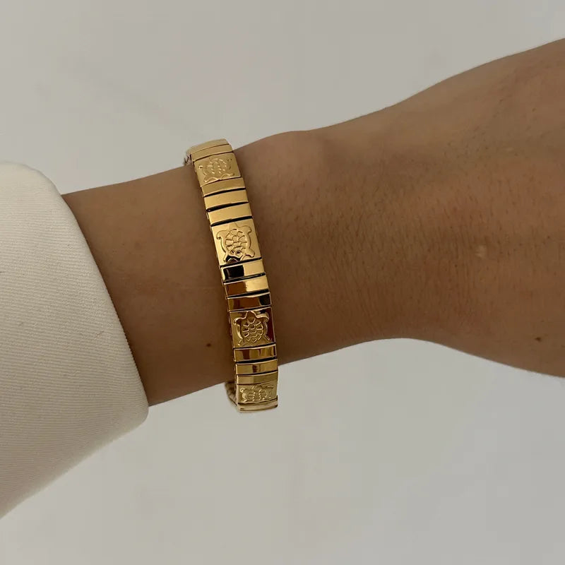 304 Stainless Steel Turtle Vacuum Electroplating (In Furnace) Plated 18K Real Gold No Inlaid Material Casual Elegant Cute Bracelet