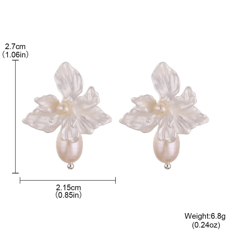 925 Sterling Silver Needle Copper Plated Bright Silver Flower Freshwater Pearl Drop Earrings Women Casual Holiday Jewelry