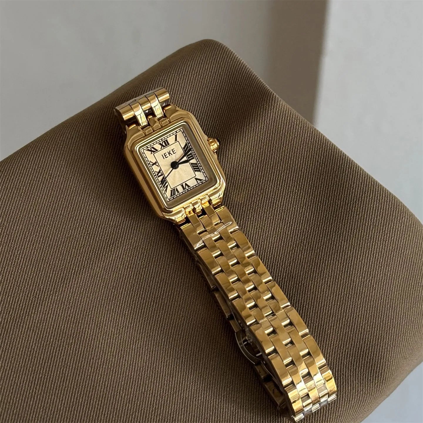 Classic Retro Square Diamond Embedded Roman Couple Quartz Wristwatches Women's Style Luxury Steel Band Fashionable Timepieces