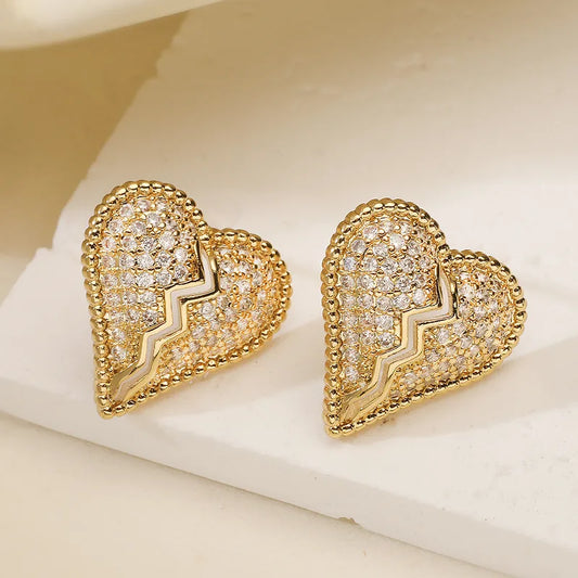 Elegant Copper Plated 18K Gold Zircon Heart Shaped Earrings For Women Simple Luxury Design Versatile Fashion Jewelry Accessories