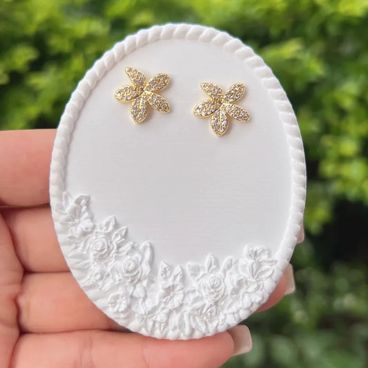 Elegant Fashion Pearl Flower Stud Earrings Copper Plated 18K Gold Embedded Zirconia Luxury Ladies Jewelry Accessories