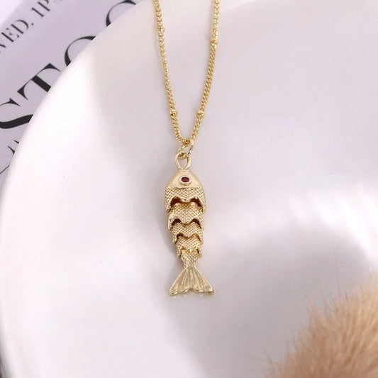 Elegant Fashionable Gold Fish Necklace Versatile Golden Color Lobster Clasp Pendant Necklace For Women Beach Holiday Travel