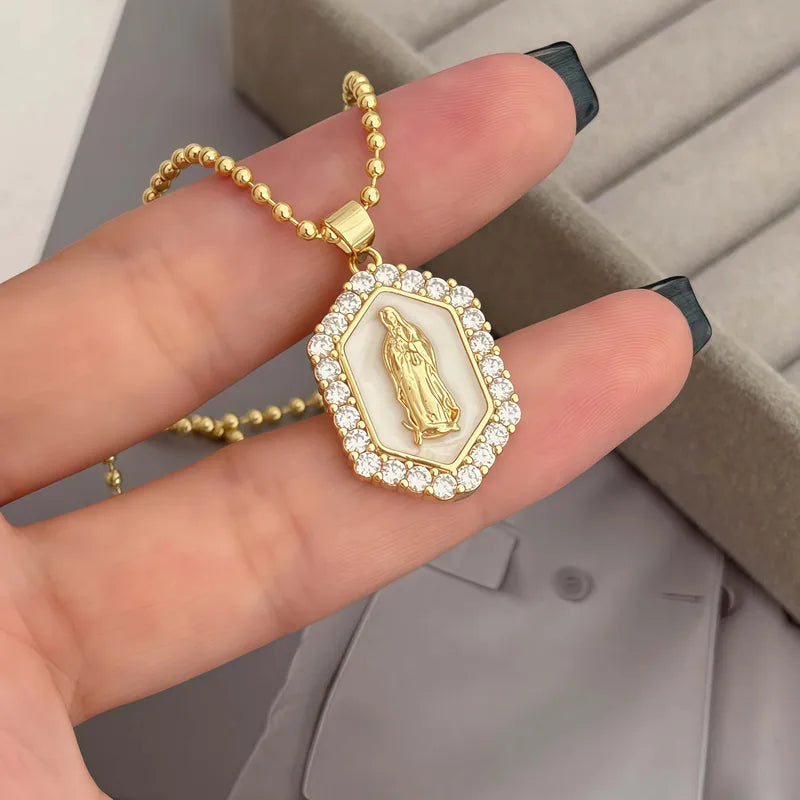 Elegant Fashionable Mary Portrait Pendant Necklace Copper Plated 18K Gold Cubic Zirconia Unisex Everyday Party Music Festival Travel Wear Unique Versatile Style