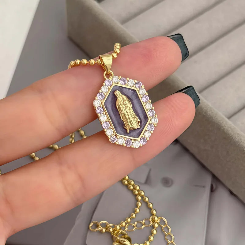 Elegant Fashionable Mary Portrait Pendant Necklace Copper Plated 18K Gold Cubic Zirconia Unisex Everyday Party Music Festival Travel Wear Unique Versatile Style