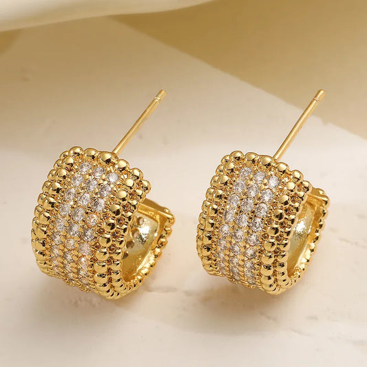 Elegant Geometric Copper Plated Zirconia Stud Earrings For Women Fashionable Retro Simple Style Suitable For Daily Use And Selfie