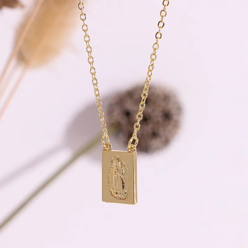 Elegant Gold Plated Portrait Necklace For Women Simple Square Design Fashionable Ins Trendy Clavicle Chain Jewelry Accessory