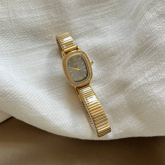 Elegant Oval Quartz Watch For Women Fashionable Lightweight Diamond Embedded Stainless Steel Bracelet Hand Chain Wristwatch