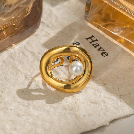 Elegant Pearl Ring Geometric Shape Design Sensation Luxury Hand Accessory Small Item Adjustable Size Gold Plated Stainless Steel