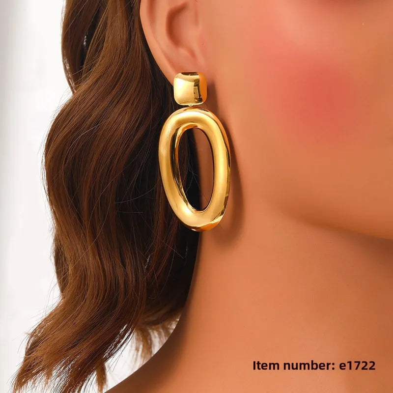 Fashionable Titanium Steel Earrings Women's Simple Geometric Pattern Stainless Steel Stud Earrings Elegant Commuting Jewelry (Copy)