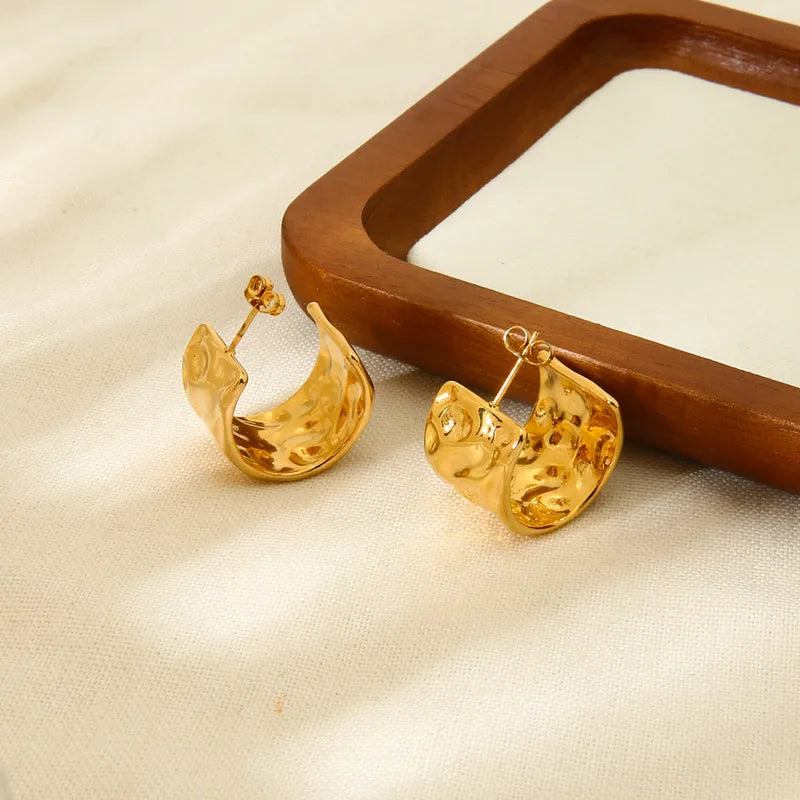 Exaggerated Design Stainless Steel 18K Gold Plated Half Circle Wide C Shaped Earrings Women's Fashion Retro Simple Hammered Texture