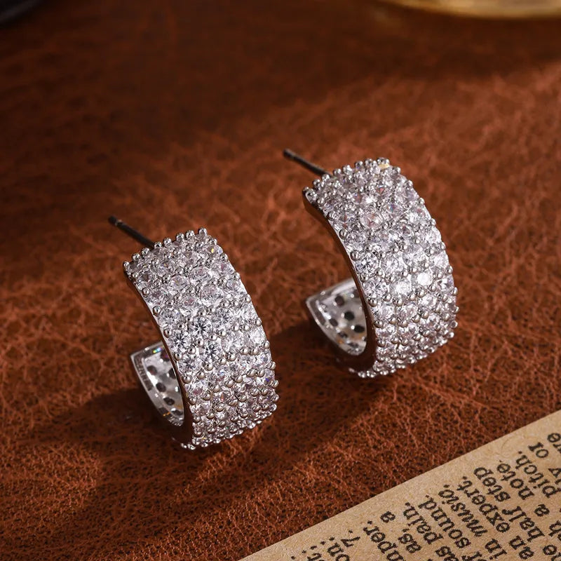 Exquisite C-Shaped Zircon Earrings Women's Elegant Silver Flashing High-End Sensation Versatile Lightweight Luxury Geometric Pattern Copper