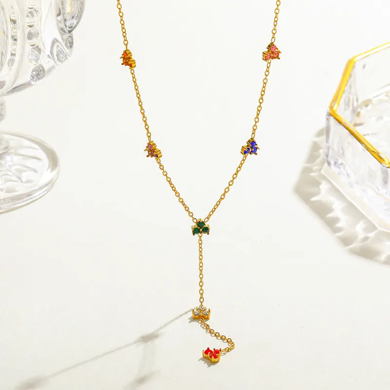 Exquisite Small Gold Plated 18K Zircon Flower Pendant Necklace Stainless Steel Elegant Cute Romantic Simple Artistic Style