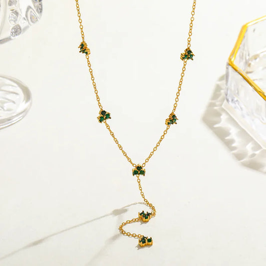 Exquisite Small Gold Plated 18K Zircon Flower Pendant Necklace Stainless Steel Elegant Cute Romantic Simple Artistic Style