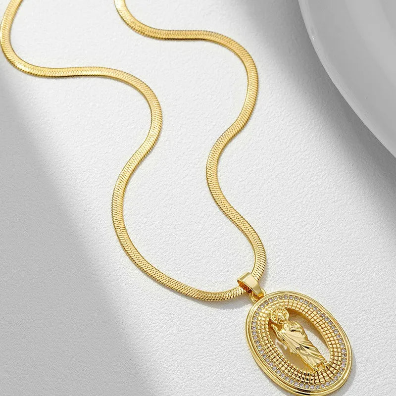 Fashion Religious Copper Insignia Inlaid With Colorful Zirconia Plated With 18K Real Gold Pendant Women's Jewelry Virgin Mary Necklace Versatile