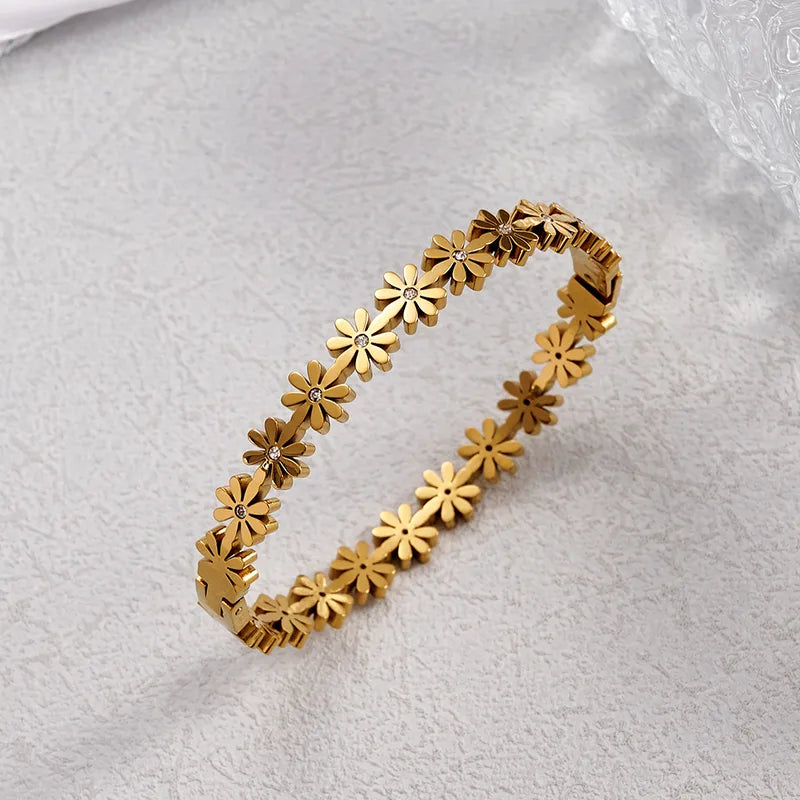 Fashionable 304 Stainless Steel Bracelet With Rhinestone In-Lab Plating Openable Design For Casual Holiday Office Daily Wear