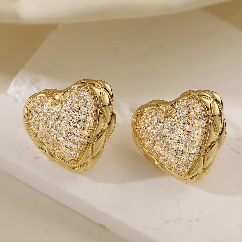 Fashionable Copper Plated 18K Gold Zircon Heart Shaped Earrings Women's Vintage Versatile Ear Jewelry Daily Wear