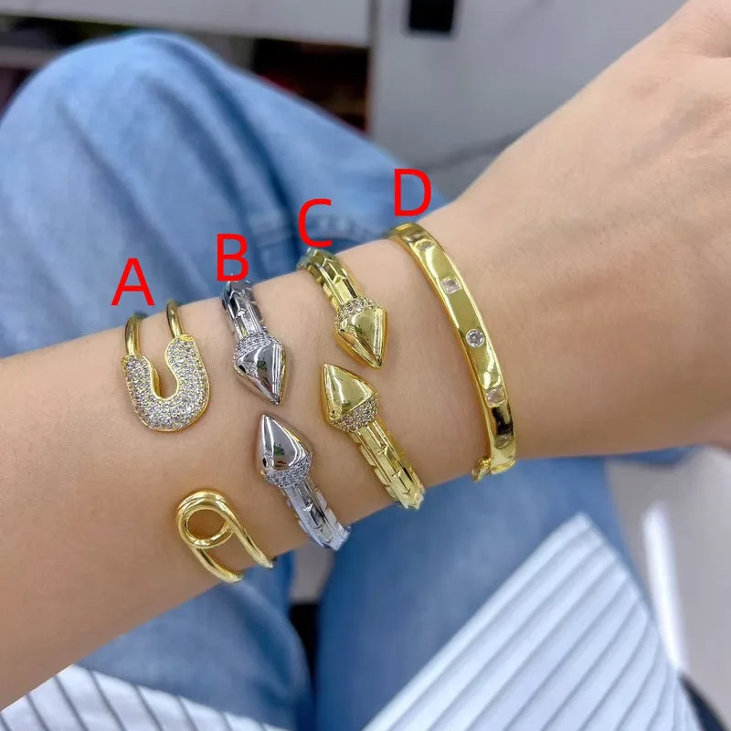 Fashionable Geometric Shape Bracelet With Micro-Paved Zirconium Stones Electroplated Gold Color Retention Pin Arrow Design For Women