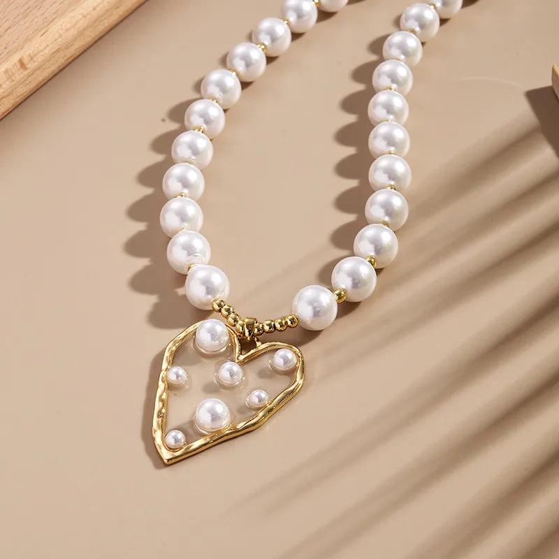 Fashionable Heart Leopard Pearl Necklace Handmade Polished Embedded Copper Lobster Clasp Zircon Stone
