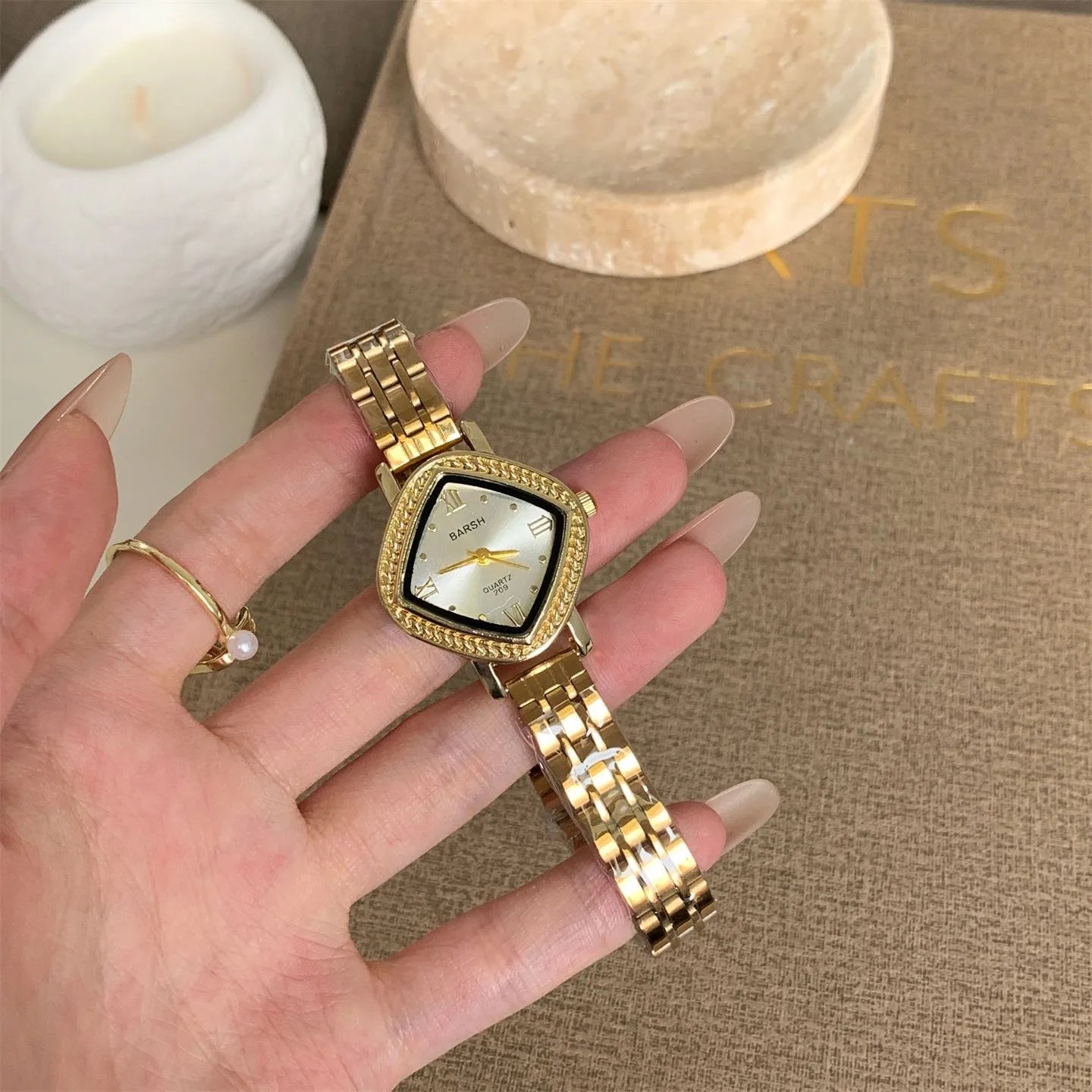 Fashionable Ladies Quartz Watch Diamond Shape Student Steel Belt Baroque Style Personalized Small Niche Watch By BARSH