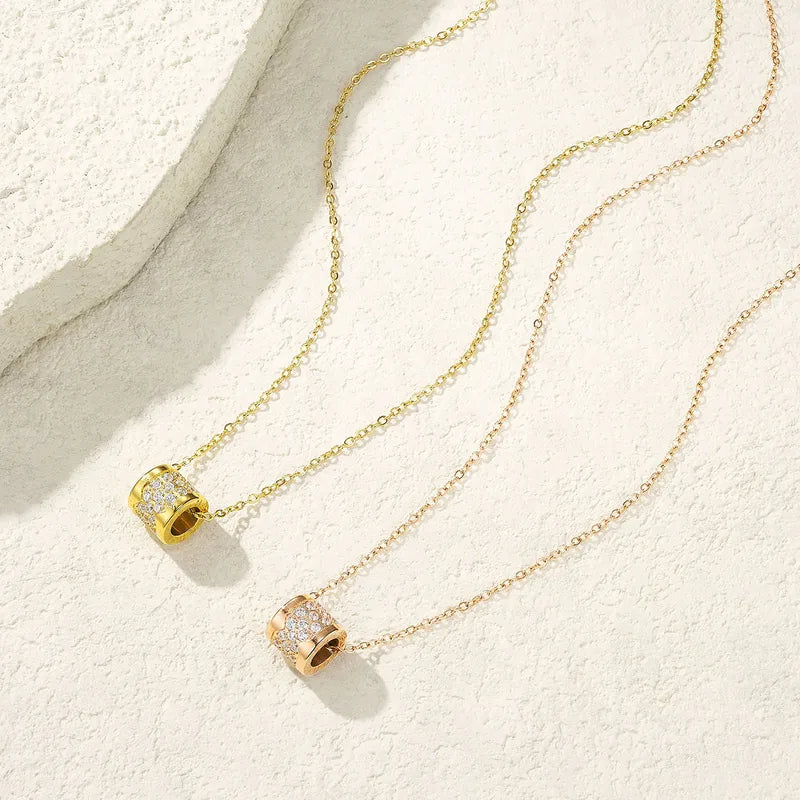 Fashionable Luxury Column Pendant Clavicle Chain Women's Necklace Geometric Pattern 304 Stainless Steel Gold Plated Jewelry