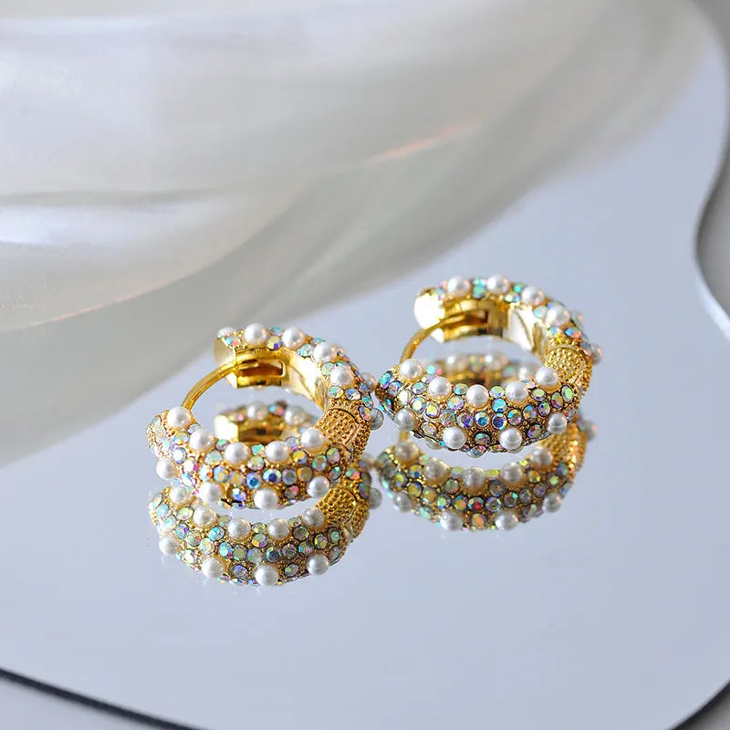 Fashionable Round Pearl Earring Studs Circle Design Luxury Women's Jewelry Earrings Copper Alloy Geometric Pattern 925 Silver