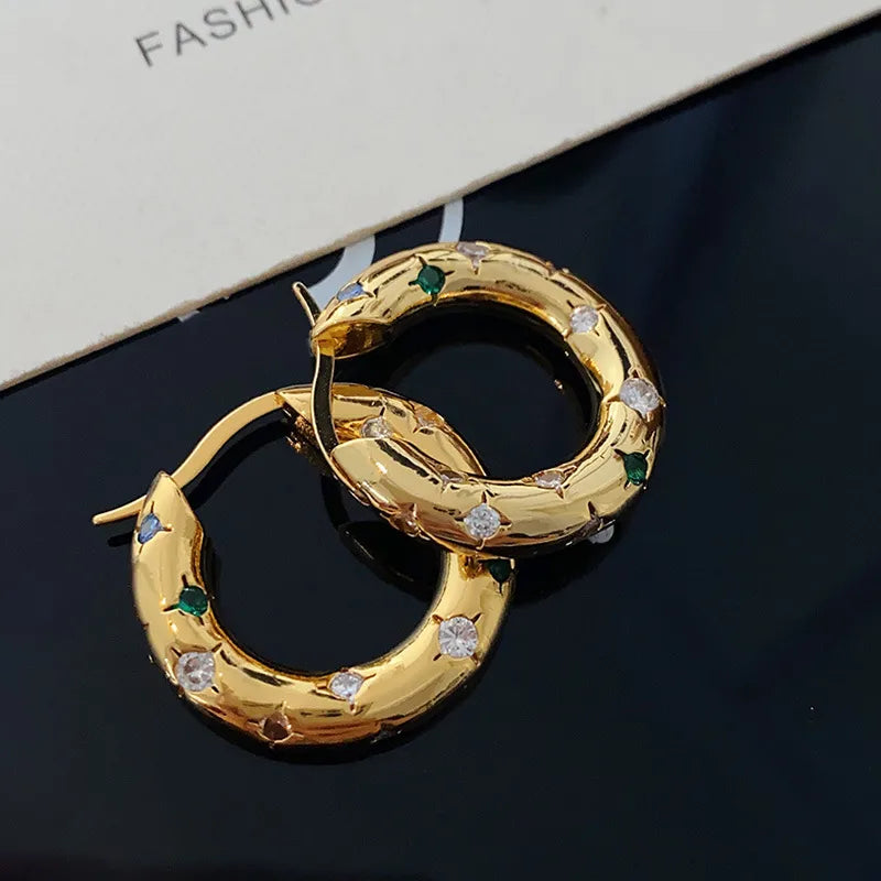 Fashionable Star Shaped Metal Hoop Earrings With Embedded Diamonds Luxury Sensation Simple Design Elegant Women's Jewelry