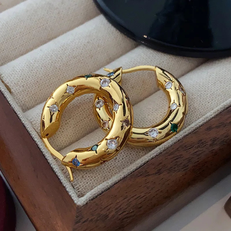 Fashionable Star Shaped Metal Hoop Earrings With Embedded Diamonds Luxury Sensation Simple Design Elegant Women's Jewelry