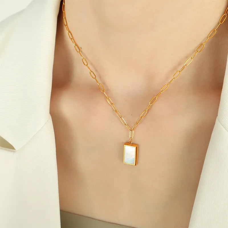 Fashionable Versatile Titanium Steel Necklace French Style Square Poster Lockbone Chain Geometric Pattern Luxury Women's Jewelry