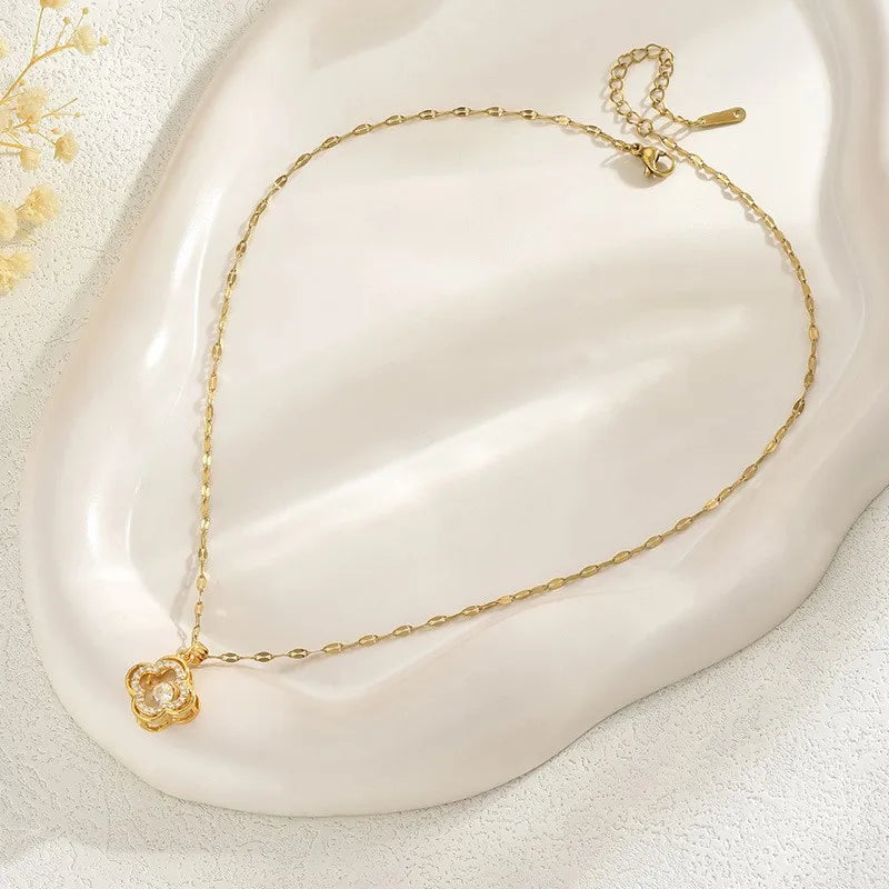 Four-leaf Clover Necklace For Women, Light Luxury High-end Snake Bone Chain, Niche Style, Internet Celebrity Hot Item, Versatile Copper Clavicle Chain, 316 Stainless Steel