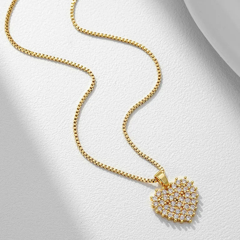 Full Diamond Heart Necklace Niche Fashion Elegant White Zircon Heart-Shaped 18K Gold Plated Collarbone Chain Sweater Chain